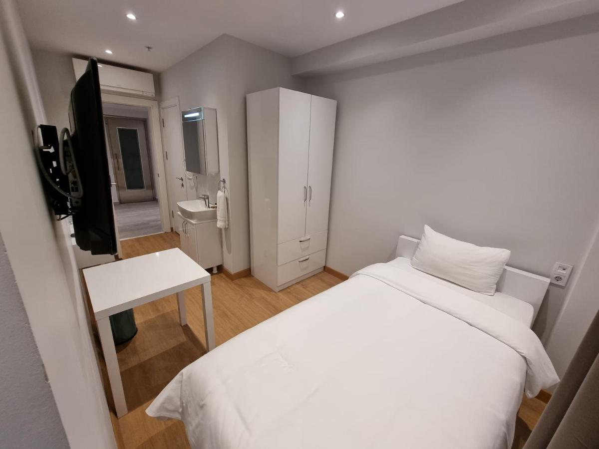 Single Room,1297402066:JPEG